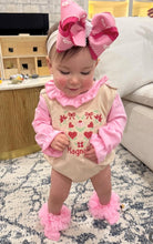 Load image into Gallery viewer, Leighton Set: Tan Bubble with Pink Undershirt